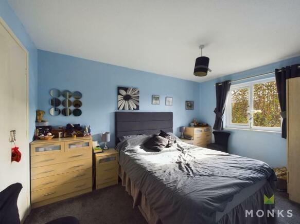 Bed 1.jpg