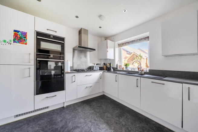 696ff1970053014027712696f74a79f172