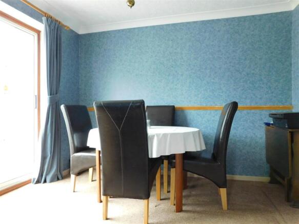 dining room.JPG