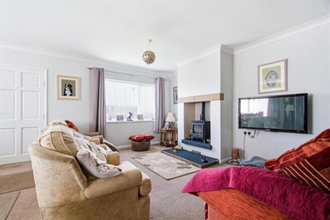 2 bed Detached Bungalow for sale Image 11