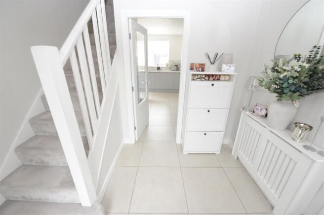 3 bed Semi-Detached for sale Image 10