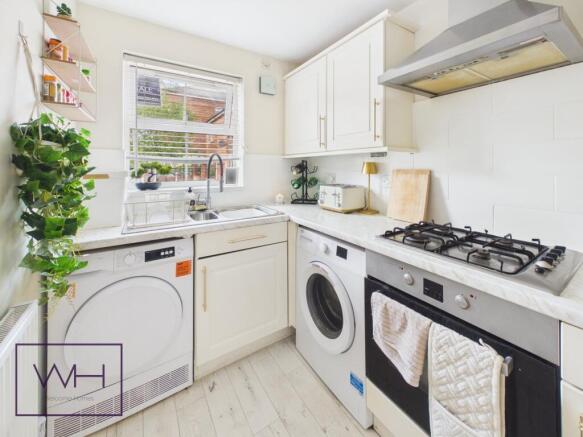 2 bed Mews for sale Image 7