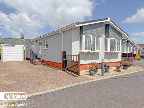 2 Bedroom Park Home for Sale