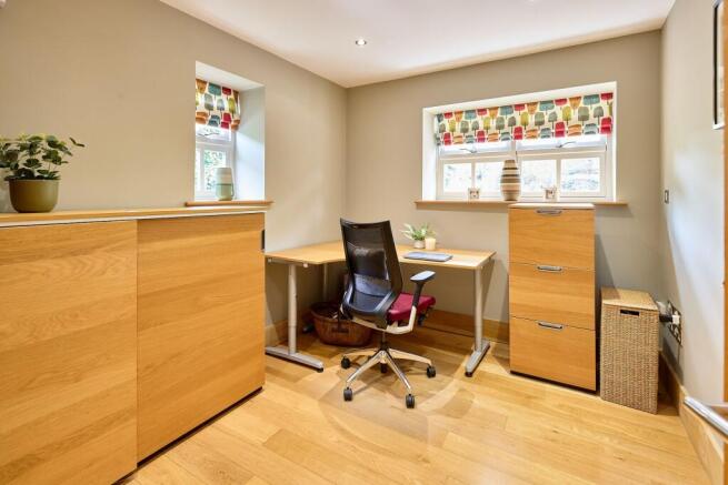 3 bed House for sale Image 9