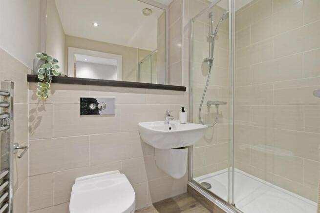 1 bed Apartment to rent Image 8