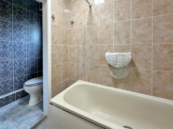 Hibernia Road, Hounslow photo 4