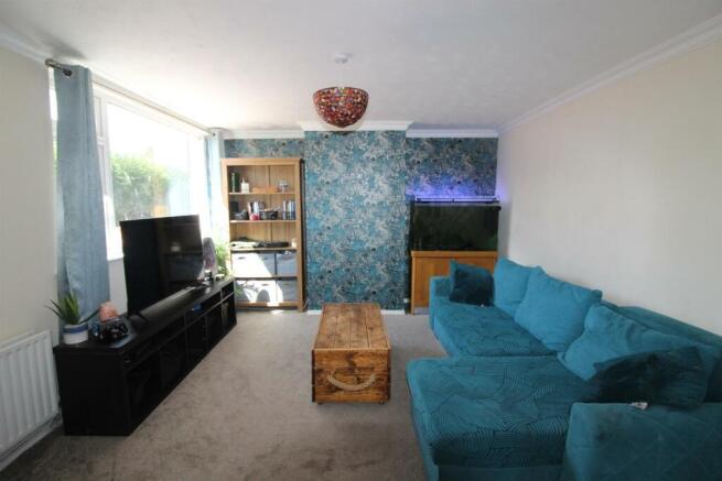 New lounge 1.JPG