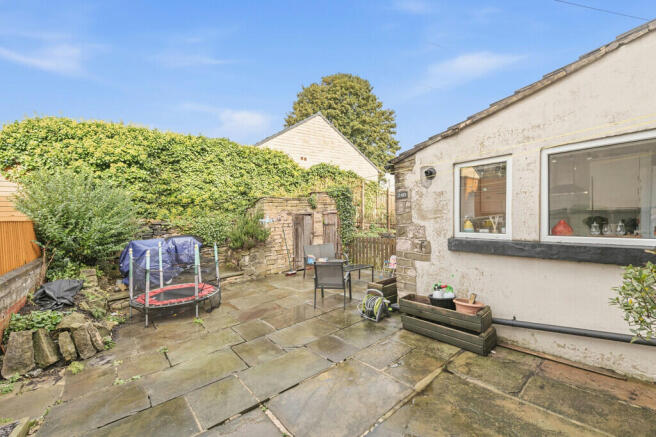 Blackmoorfoot Road , Crosland Moor  photo 4