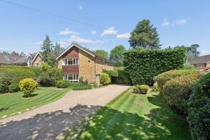 2, Barn Close, Farnham Common SL2 3JB