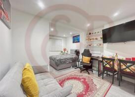Flat 2, 174, Hammersmith Grove, London W6 7HF