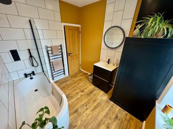 2 bed Terraced for sale Image 11