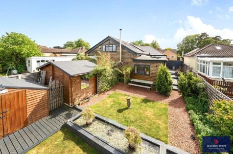 Centre Drive, Newmarket, Suffolk, CB8