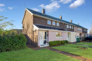 40, Brownlow Bend, Basildon SS14 1QD