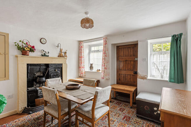 3 bed Terraced for sale Image 4
