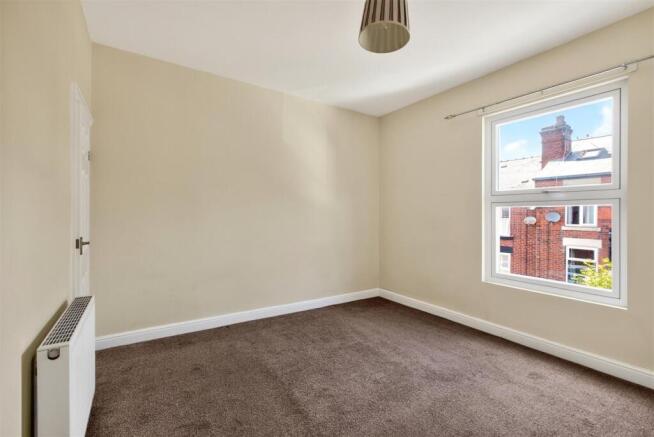 2 bed Terraced for sale Image 11