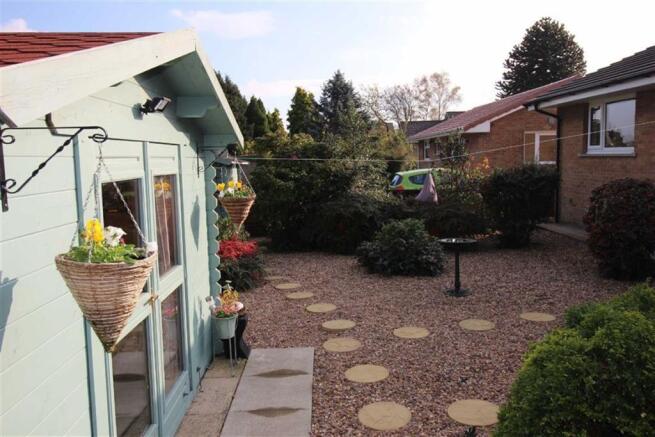 SUMMER HOUSE