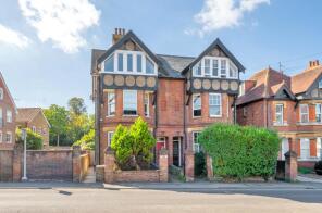 Flat 2 Ground Floor Rear, The Post Lodge, York Road, Guildford GU1 4DF