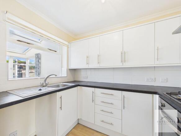 Canterbury Close, Garstang, PR3 photo 2