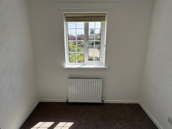3 bed Semi-Detached to rent Image 7