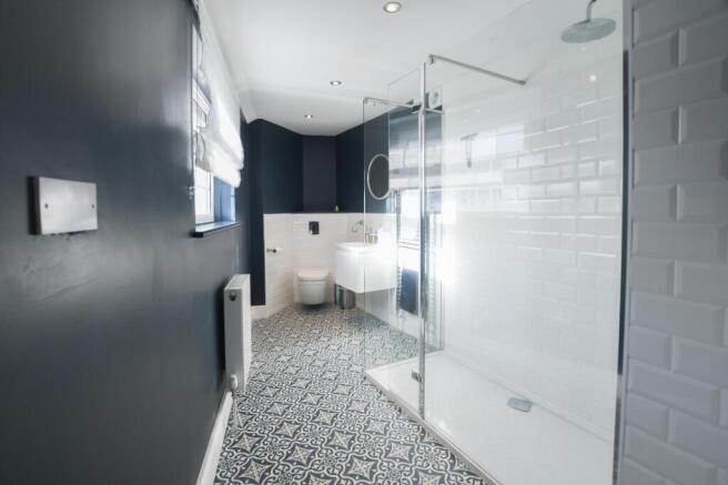 3 Bedroom End of Terrace Home