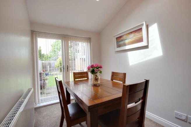 3 bed Semi-Detached for sale Image 11