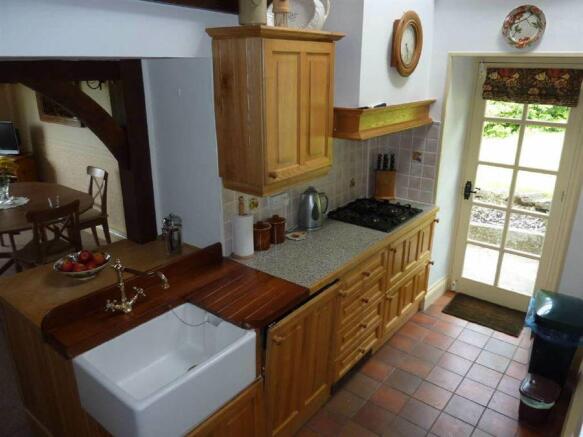 Photo 11