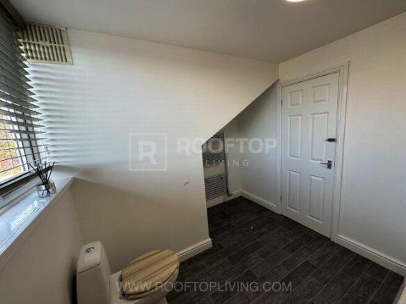 4 bed House Share to rent Image 8