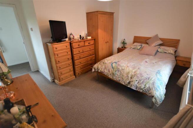 Bed 1.JPG