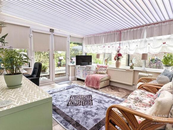 1 bed Bungalow for sale Image 9