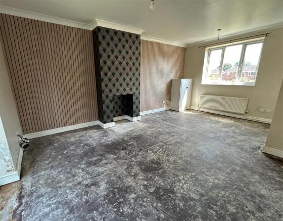 3 bed Semi-Detached for sale Image 4