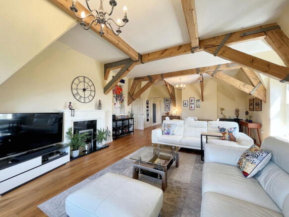 2 bed Apartment for sale Image 8