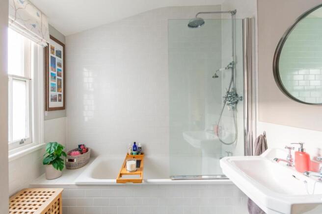 DAORKCOTSREVAH01 - Bathroom B.jpg