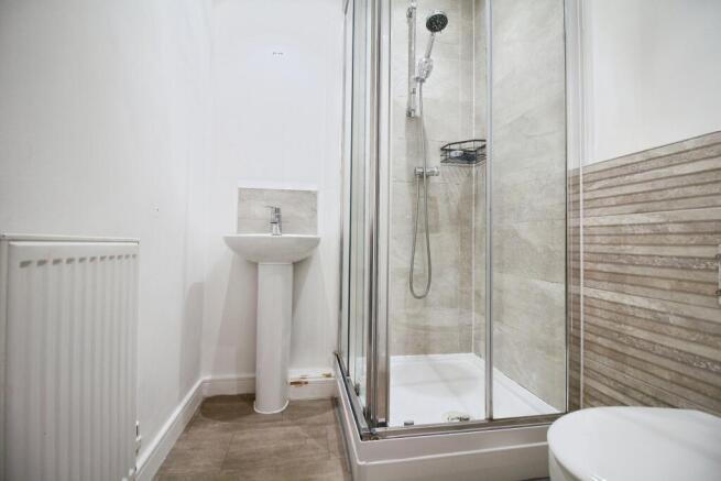 2 bed Apartment for sale Image 7