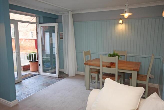 Dining Lounge