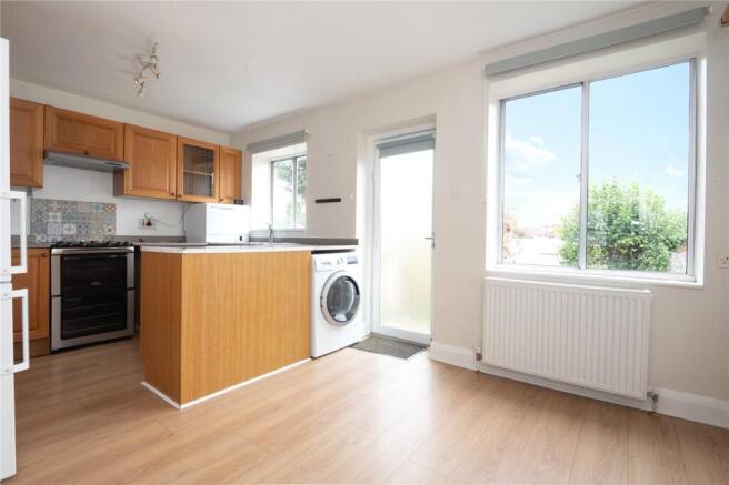 Augusta Road, Twickenham photo 4
