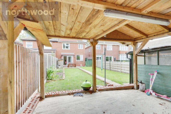 4 bed Semi-Detached for sale Image 12