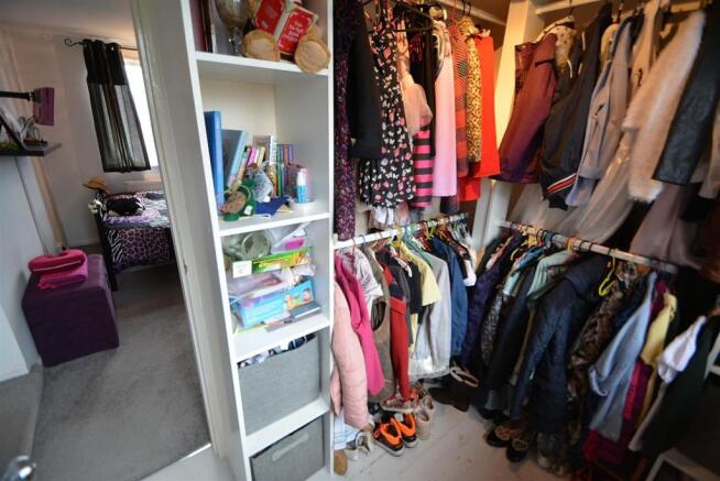 Walk-in Wardrobe