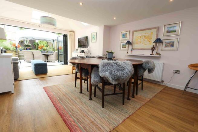 Living/Dining Area