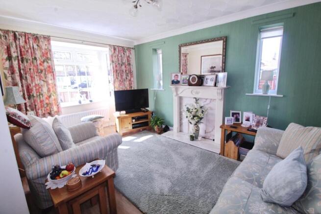 2 bed Bungalow for sale Image 6