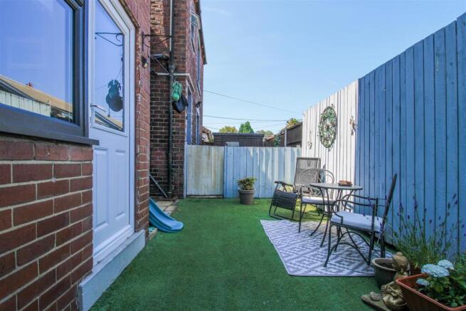 2 bed Terraced for sale Image 9