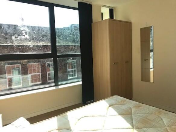 1 bed Apartment to rent Image 7