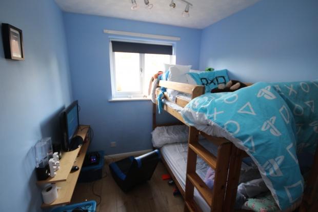 Photo 10
