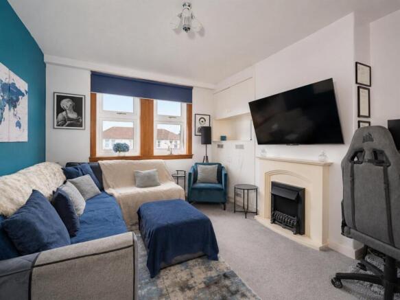102 Byron Street Dundee-2.jpg