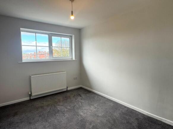 3 bed End of Terrace to rent Image 12