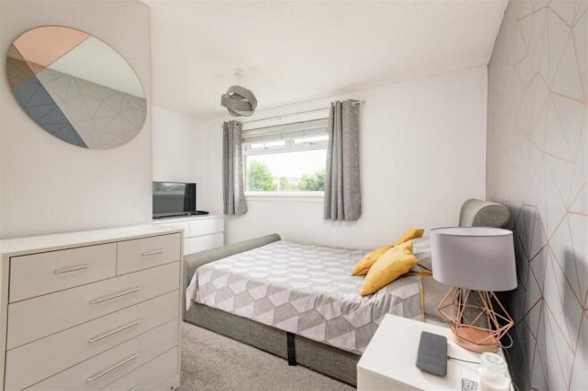 8 Coldstream Drive Dundee-3.jpg