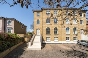 Flat C, 33, Lancaster Avenue, London SE27 9EL