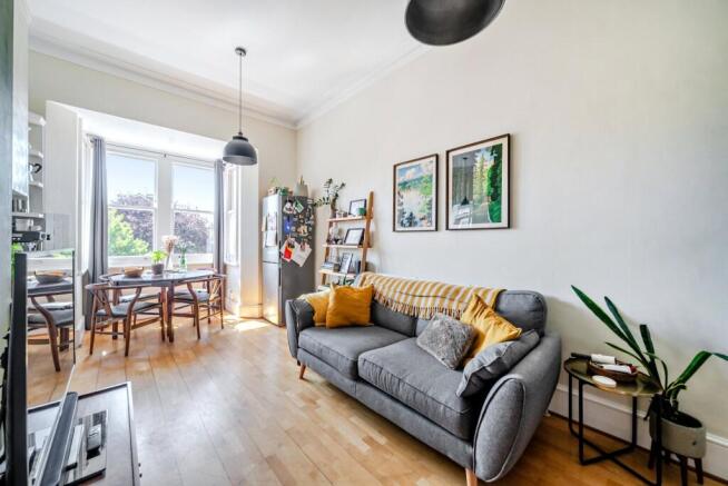 Sitting/Dining Room