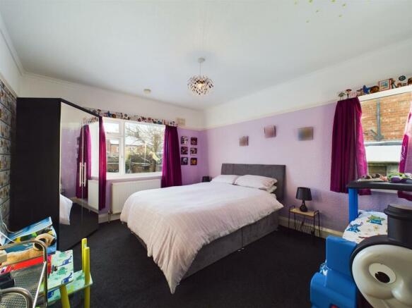 3 bed Detached Bungalow for sale Image 8