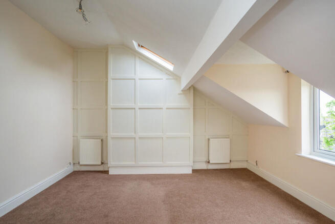 2 bed Flat for sale Image 6