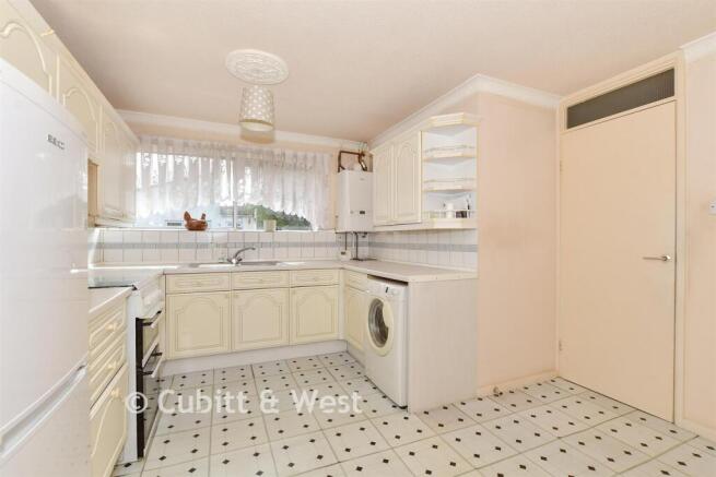 Kitchen/ Dining Room